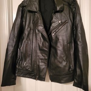 Men's Rogue jacket lg,black leather look with a bit of biker style
